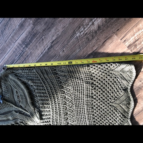 🌸 Le Chateau khaki poncho - Picture 12 of 14